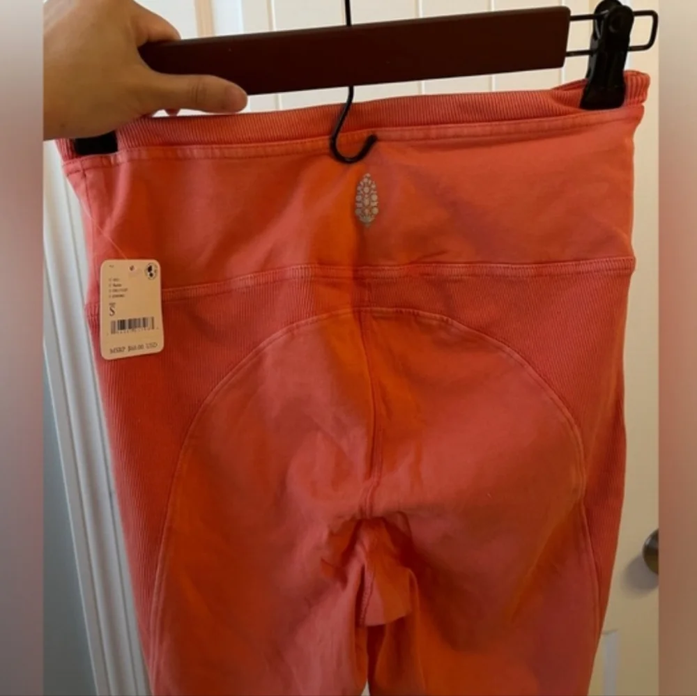 NWT FP Free People Movement Hot Shot Leggings in Flambe - S - Picture 4 of 4